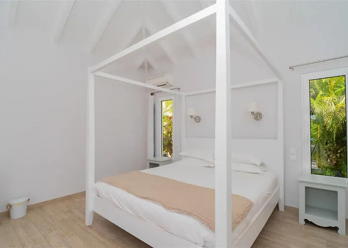 A Caribbean Gem With Stunning Hill And Ocean View Saint Jean de Luz