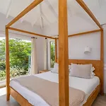 A Caribbean Gem With Stunning Hill And Ocean View *