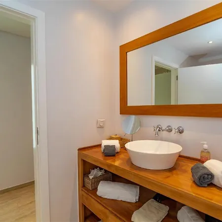 A Caribbean Gem With Stunning Hill And Ocean View *